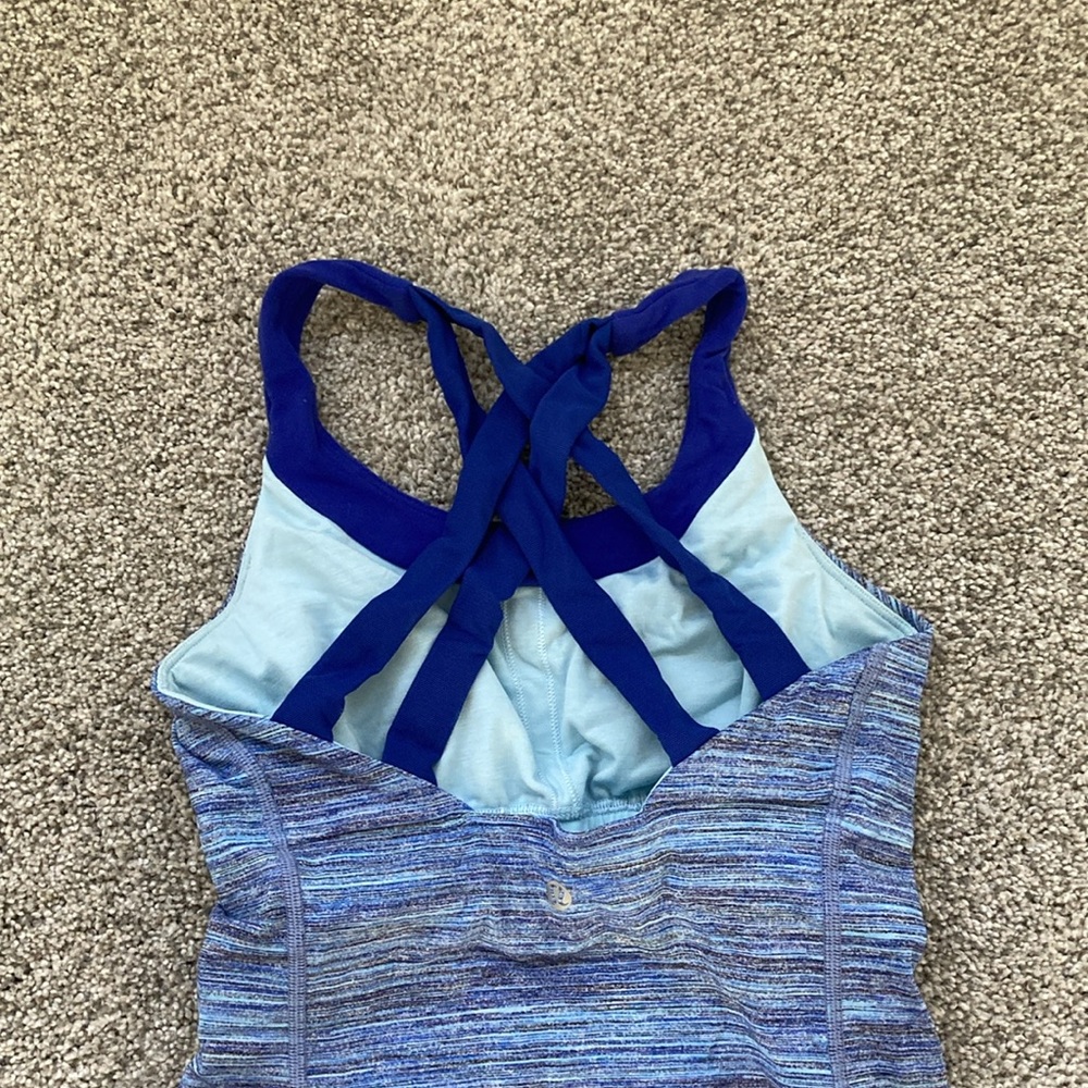 Cross back lululemon tank
